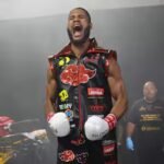 kwasi-schrijft-glory-geschiedenis-met-wereldtitels-in-twee-verschillende-klasses.jpg