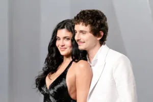 los-angeles-california-march-15-l-r-kylie-jenner-and-timothee-chalamet-attend-the-2026-vanity-fair-o.webp
