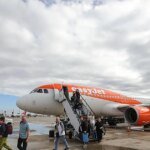 pasajeros-easy-jet-U24057643121FeC-1200x630@diario_abc.jpg