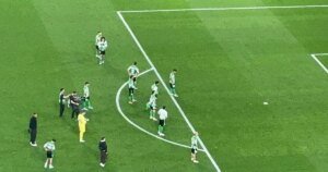 perdon-jugadores-betis-U52456510462xtM-1200x630@diario_abc.jpeg