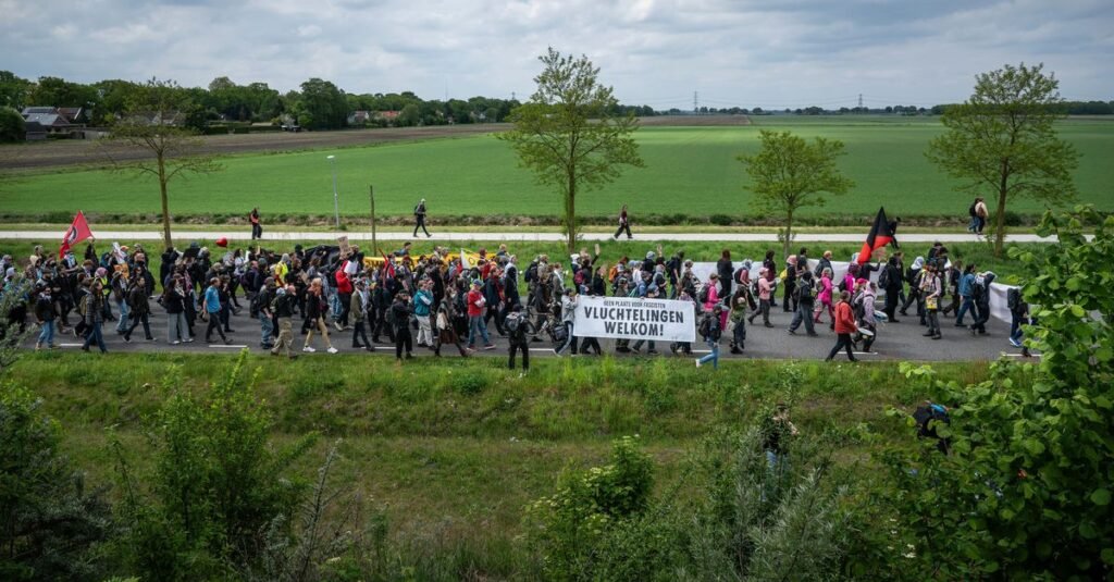 090526BIN_2033180941_voorstoet.jpg
