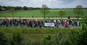 090526BIN_2033180941_voorstoet.jpg