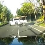 amerikaanse-politie-stopt-achtervolging-met-speciale-grijper.jpg