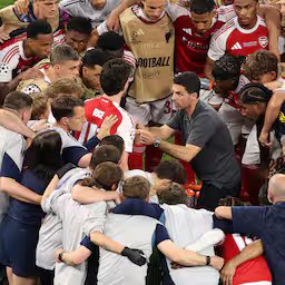 arsenal-dag-na-cl-verlies-met-open-bus-door-de-stad-voelen-pijn-maar-ook-trots.jpg