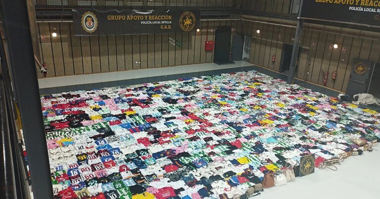 camisetas-gar-U68576823611bee-1200x630@diario_abc.jpeg