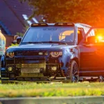 de-voorkant-van-de-auto-raakte-beschadigd.webp