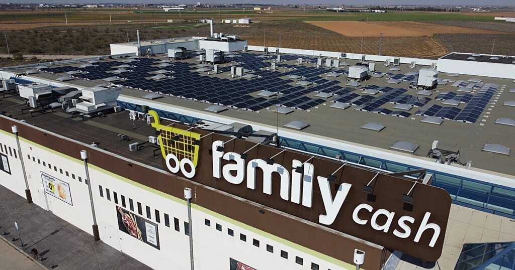 family-cash-U06531684080RBh-1200x630@diario_abc.jpg