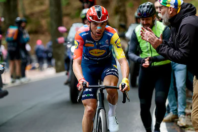giro-doitalia-2026-109th-edition-9th-stage-cervia-corno-alle-scale-184-km-17-05-2026-giulio-ciccone.webp
