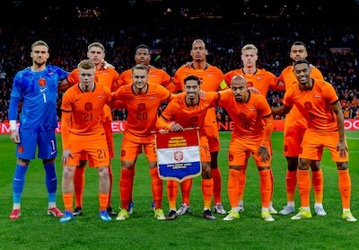 nederland-noorwegen-voorberieding-wk-amerika-2026-elftalforto-staand-vlnr-bart-verbruggen-mickey-van.jpeg