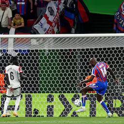 palace-spits-mateta-scoort-uit-rebound-in-conference-league-finale.jpg