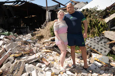 st20260526-0423-deventer-editie-stentor-eigenaar-patrick-met-zijn-dochter-alicia-die-ook-in-het-bedr.webp