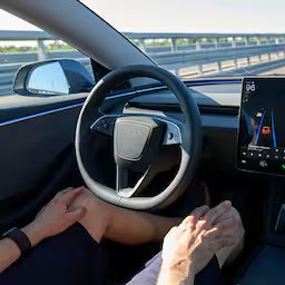 tesla-biedt-zelfrijdende-functie-in-nederland-alleen-nog-aan-als-abonnement.jpg