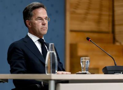 2026-06-12-14-03-19-den-haag-mark-rutte-tijdens-de-openbare-verhoren-van-de-parlementaire-enquetecom.webp