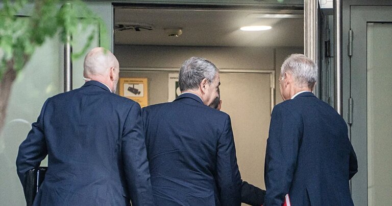 Zapatero-U81521522706EUF-1200x630@diario_abc.jpg