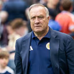 advocaat-hekelt-directeur-rigaux-en-gaat-niet-uit-van-langer-verblijf-bij-feyenoord.jpg