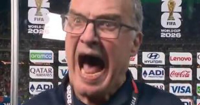 bielsa-enfado-U63080828653Wak-1200x630@diario_abc.JPG