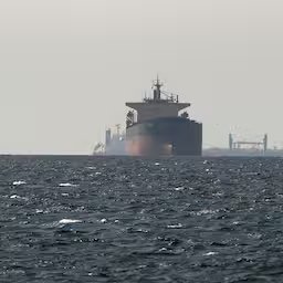 enkele-nederlandse-schepen-veilig-door-straat-van-hormuz-gevaren.jpg