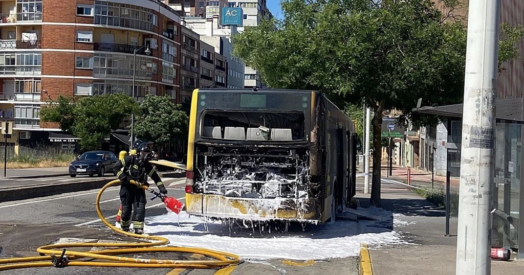 ep-autobus-ponferrada-U63116285156MDV-1200x630@diario_abc.jpg