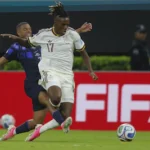 epa13068117-nicolas-de-la-cruz-l-of-uruguay-vies-for-the-ball-with-nico-williams-r-of-spain-during-t.webp