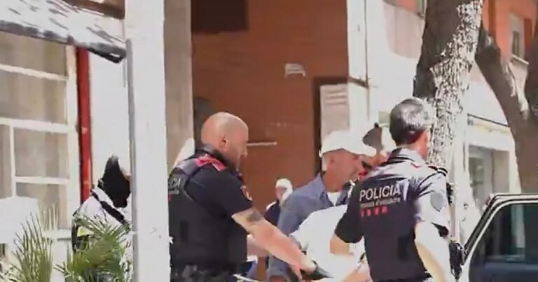 mossos-atraco-U15103358437Wwh-1200x630@diario_abc.jpg