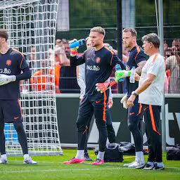 oranje-bereidt-zich-al-voor-op-penaltys-op-wk-maar-een-deel-is-niet-trainbaar.jpg