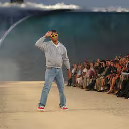 pharrell-williams-presenteert-nieuwe-kledingcollectie-louis-vuitton-in-parijs.jpg