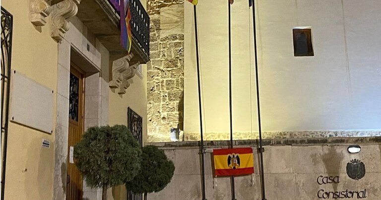 albaida-ayuntamiento-U18247773520RcY-1200x630@diario_abc.jpg