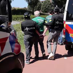 boerenkonvooi-klemgezet-op-weg-naar-stikstofdebat-vijf-demonstranten-aangehouden.jpg