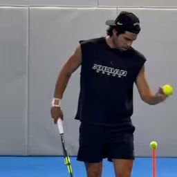 carlos-alcaraz-deelt-beelden-van-revalidatie-op-tennisbaan.jpg