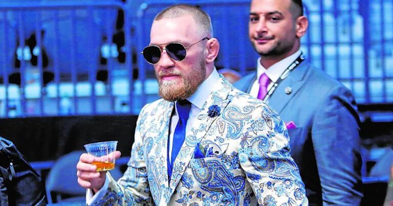 conor-mcgregor-vaso-U81558061275xPd-1200x630@diario_abc.JPG