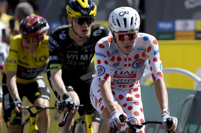 epa13089174-polka-dot-jersey-best-climber-slovenian-cyclist-tadej-pogacar-r-of-uae-team-emirates-xrg.webp