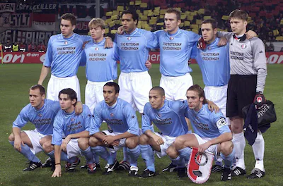 freiburg-germany-december-06-uefa-pokal-01-02-freiburg-sc-freiburg-feyenoord-rotterdam-2-2-team-rott.webp
