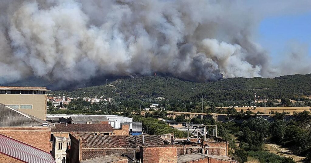 incendio-anoia-kRbH-1200x630@diario_abc.jpg