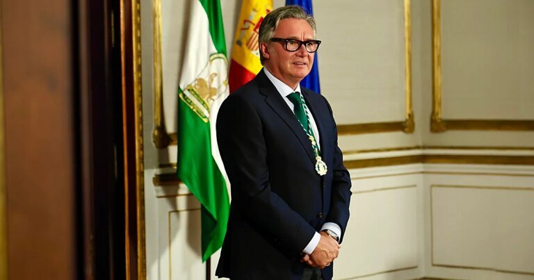 manuel-gavira-medalla-U85074773424IPE-1200x630@diario_abc.jpg