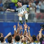 messi-manteado-U47160004728EKY-1200x630@diario_abc.jpg